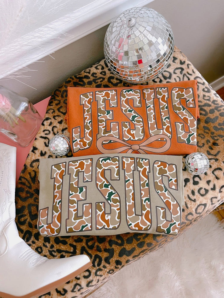 Jesus Camo Comfort Colors Graphic Tee