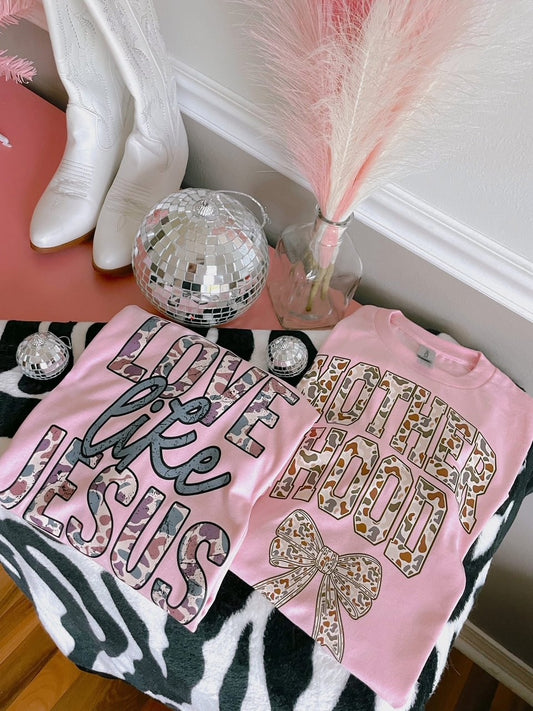 Love Like Jesus Camo Pink Bella Canva Tee